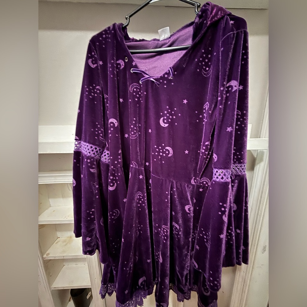 Spirit Shimmering Purple Garment